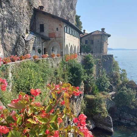 Bnbook Casa Dei Peschi - Lago Di Monate Кадреццате Экстерьер фото